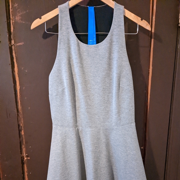 Kit and Ace dress - Picture 2 of 6